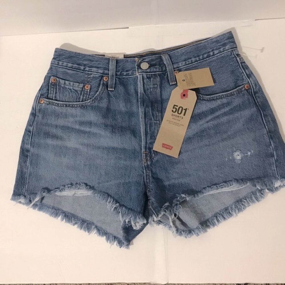 501 Short LIVE’S